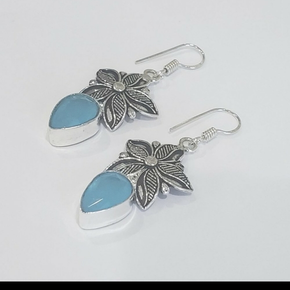 Chalcedony earrings, blue chalcedony flower earrings, 925 chalcedony earrings - Picture 2 of 11